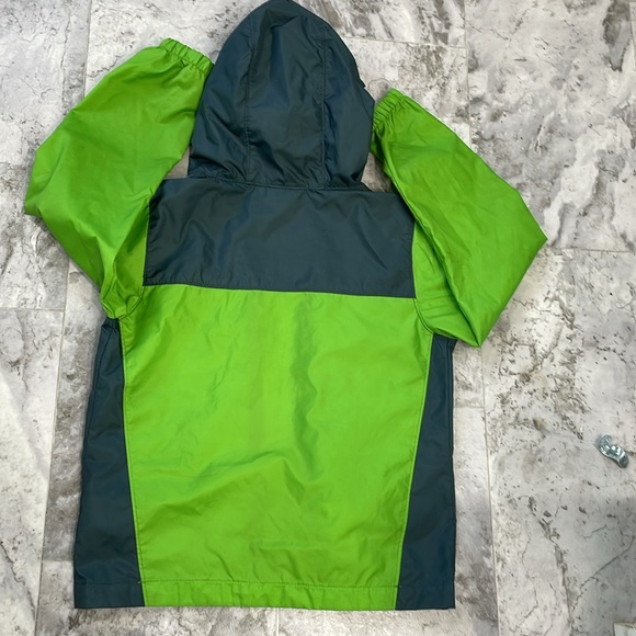 Kids Columbia Rain Jacket, Size Small, Gray and Green - Picture 5 of 5